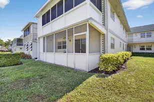 205 Flanders E, Delray Beach, FL 33484 - Photo 19