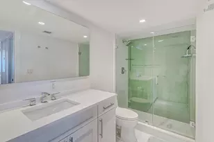 5510 N Ocean Dr, Singer Island, FL 33404 - Photo 37