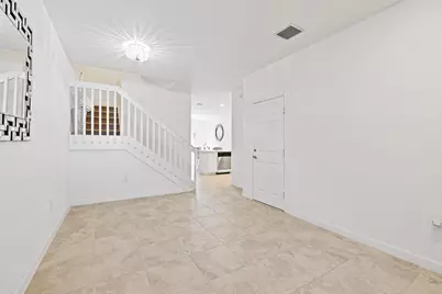 5504 NW 27th Street, Margate, FL 33063 - Photo 5