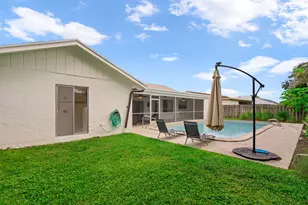 1019 Larch Way, Wellington, FL 33414 - Photo 25