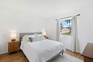 1019 Larch Way, Wellington, FL 33414 - Photo 15