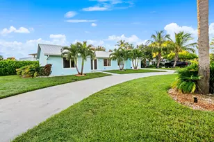 9165 SE Yacht Club Cir, Hobe Sound, FL 33455 - Photo 3