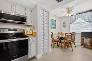 9 Willowbrook Ln, Delray Beach, FL 33446 - Photo 11