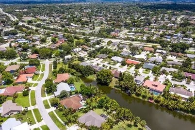 1369 Riverside Circle, Wellington, FL 33414 - Photo 45