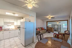 281 NE 46th St, Deerfield Beach, FL 33064 - Photo 7