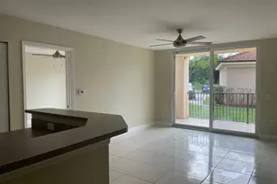 1103 Villa Cir, Boynton Beach, FL 33435 - Photo 3