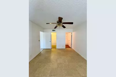 2915 SW 22nd Avenue #201, Delray Beach, FL 33445 - Photo 11