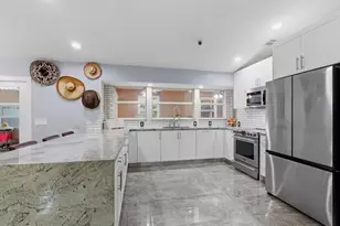 11481 Tangerine Blvd, The Acreage, FL 33412 - Photo 11