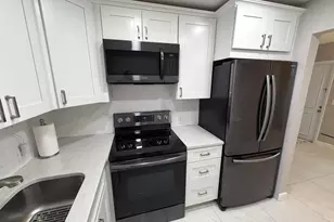 101 Dorset C, Boca Raton, FL 33434 - Photo 5