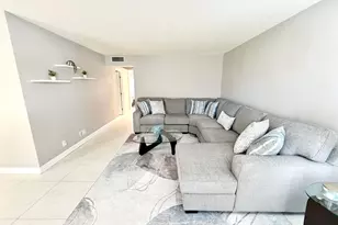 101 Dorset C, Boca Raton, FL 33434 - Photo 13