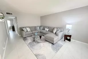 101 Dorset C, Boca Raton, FL 33434 - Photo 9