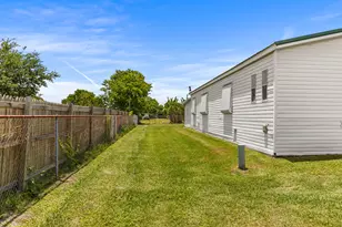 1697 SW 35th Cir, Okeechobee, FL 34974 - Photo 35