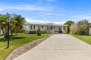 1697 SW 35th Cir, Okeechobee, FL 34974 - Photo 1