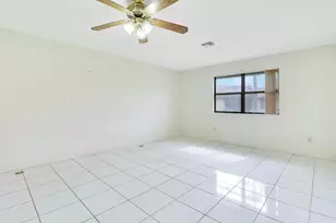 135 Manchineel Ct, Royal Palm Beach, FL 33411 - Photo 25