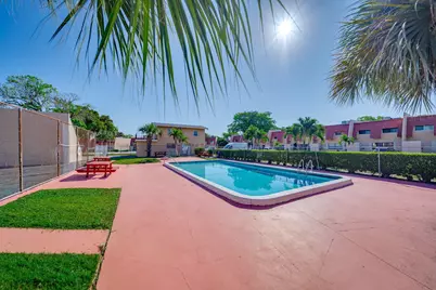 7 Ann Lee Lane, Tamarac, FL 33319 - Photo 45