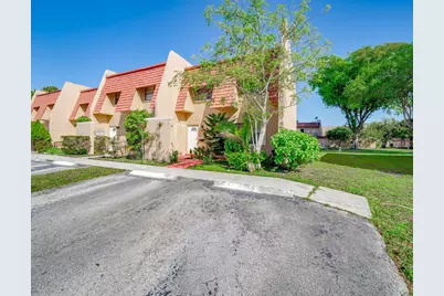 7 Ann Lee Lane, Tamarac, FL 33319 - Photo 37