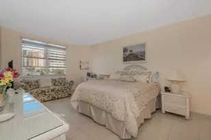 [Address not provided], Hallandale Beach, FL 33009 - Photo 5