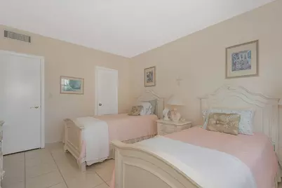 [Address not provided], Hallandale Beach, FL 33009 - Photo 9