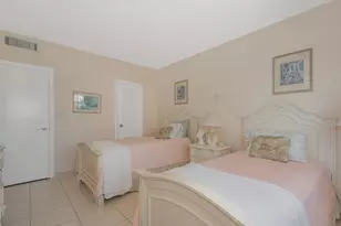 [Address not provided], Hallandale Beach, FL 33009 - Photo 9