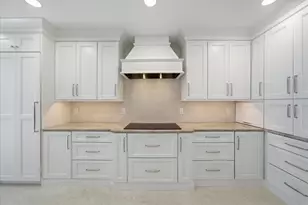 8810 S Sea Oaks Way, Vero Beach, FL 32963 - Photo 13