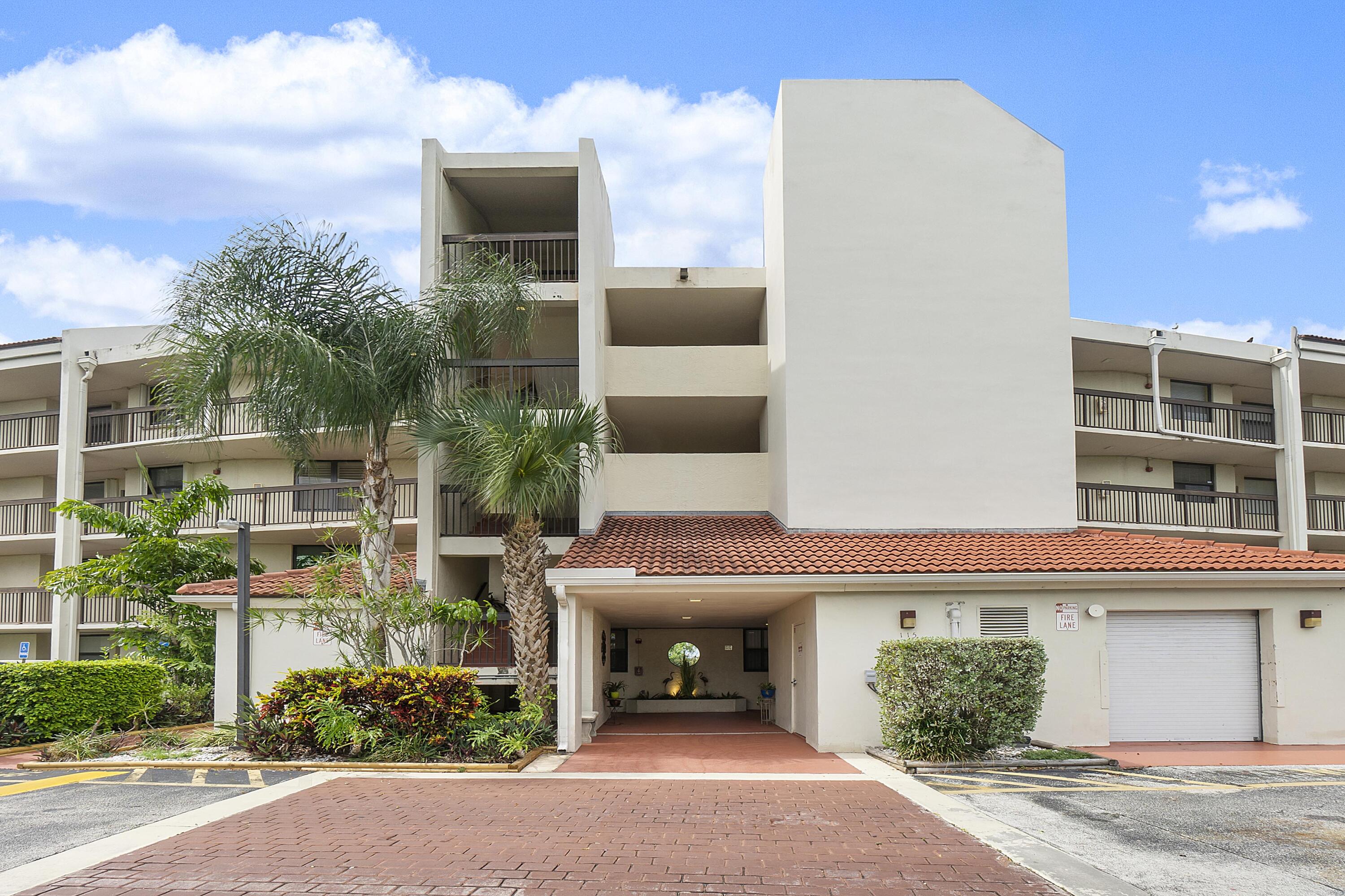 116 Lake Emerald Dr #403 main architectural view