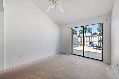 5537 Eagle Lake Drive, Palm Beach Gardens, FL 33418 - Photo 15