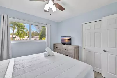 925 NE 25th Avenue, Pompano Beach, FL 33062 - Photo 29