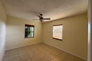 364 16th St SW, Vero Beach, FL 32962 - Photo 9