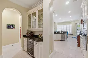 2221 NE 48th Ct, Lighthouse Point, FL 33064 - Photo 11