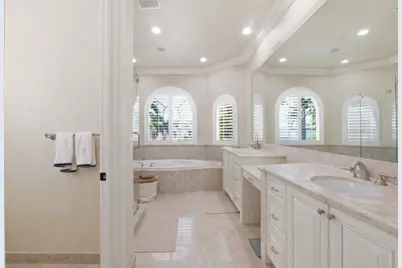 2221 NE 48th Court, Lighthouse Point, FL 33064 - Photo 17
