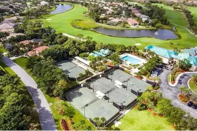 7795 Ironhorse Boulevard, West Palm Beach, FL 33412 - Photo 9