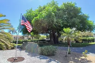 470 Executive Center Dr, West Palm Beach, FL 33401 - Photo 27