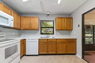 4163 Gator Trace Villas Cir, Fort Pierce, FL 34982 - Photo 9