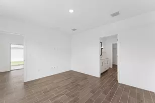 335 Seascape Dr, Fort Pierce, FL 34945 - Photo 9