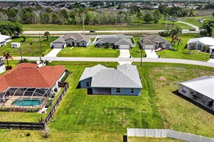 5737 NW Jigsaw Ln, Port Saint Lucie, FL 34986 - Photo 43