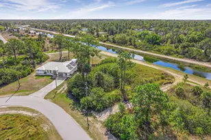 755 Longbow Ln, Lehigh Acres, FL 33972 - Photo 7