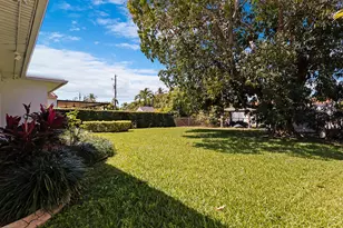 1555 71st St, Miami Beach, FL 33141 - Photo 37