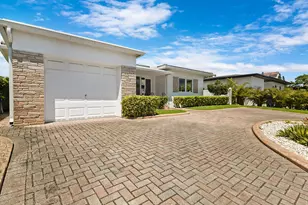 1555 71st St, Miami Beach, FL 33141 - Photo 35