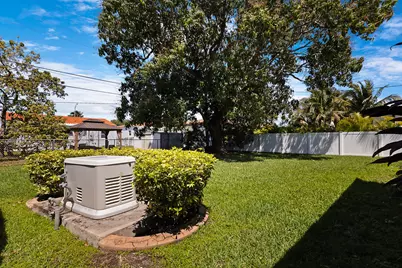 1555 71st Street, Miami Beach, FL 33141 - Photo 33