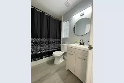 110 SE 7th Street #4, Hallandale Beach, FL 33009 - Photo 11