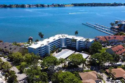 8200 Lakeshore Drive #202, Hypoluxo, FL 33462 - Photo 3