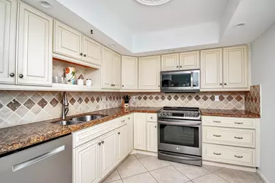 8200 Lakeshore Drive #202, Hypoluxo, FL 33462 - Photo 21