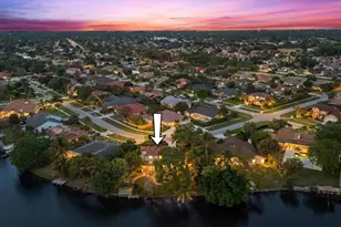 2042 Amesbury Cir, Wellington, FL 33414 - Photo 45