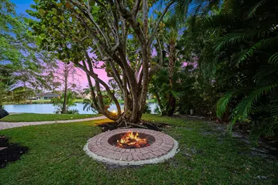 2042 Amesbury Circle, Wellington, FL 33414 - Photo 39