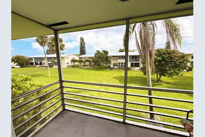 136 Coventry F, West Palm Beach, FL 33417 - Photo 5