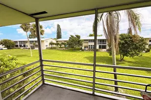 136 Coventry F, West Palm Beach, FL 33417 - Photo 5