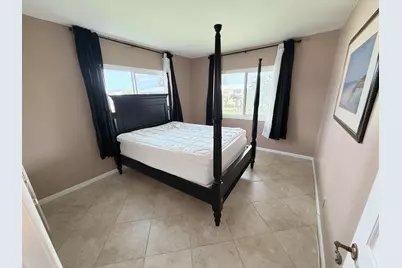 136 Coventry F, West Palm Beach, FL 33417 - Photo 3
