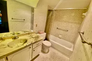 406 Richmond A, Deerfield Beach, FL 33442 - Photo 17