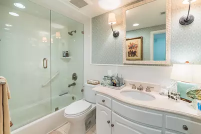 250 Bradley Place #202, Palm Beach, FL 33480 - Photo 9