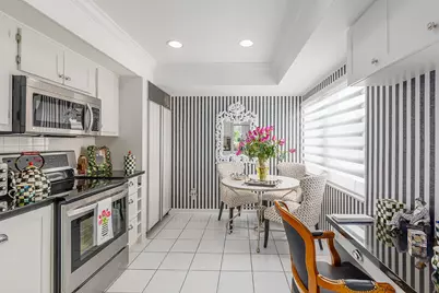 250 Bradley Place #202, Palm Beach, FL 33480 - Photo 11